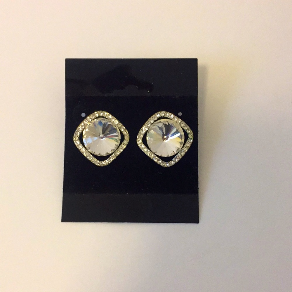 Cubic zirconia earrings